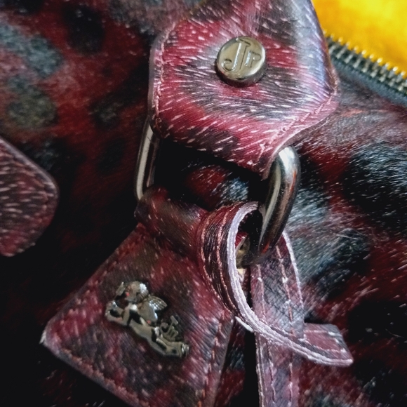 Jenrigo Italian Handbag - Picture 2 of 13